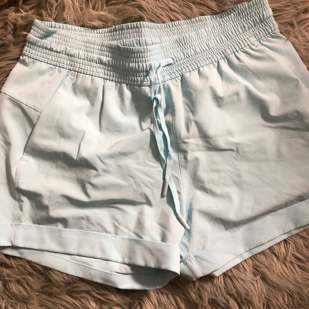 Light blue lulu short